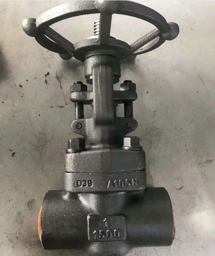 Van cổng thép rèn